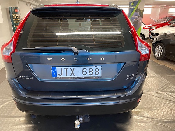 Volvo XC60 5 of 18