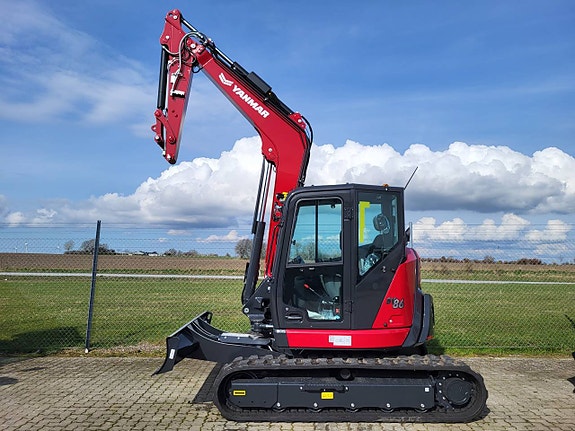 Yanmar SV86-7 / 8,5t minigrävare 2 of 9