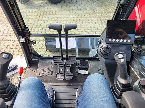 Yanmar SV86-7 / 8,5t minigrävare 8 of 9