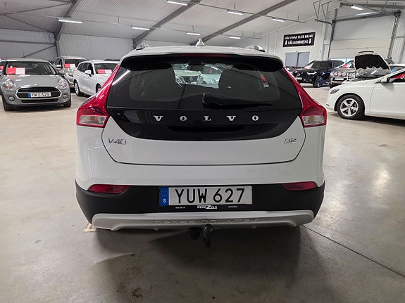 Volvo V40 Cross Country 4 of 10