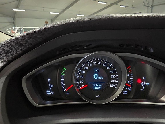 Volvo V40 Cross Country 10 of 10