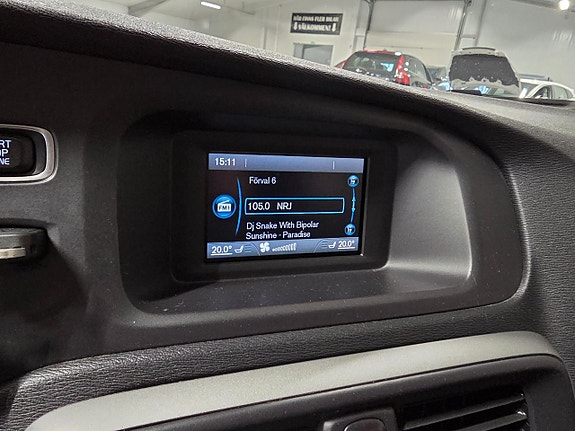 Volvo V40 Cross Country 9 of 10