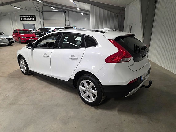 Volvo V40 Cross Country 5 of 10