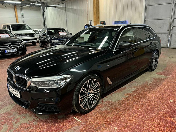 BMW 540i 3 of 5
