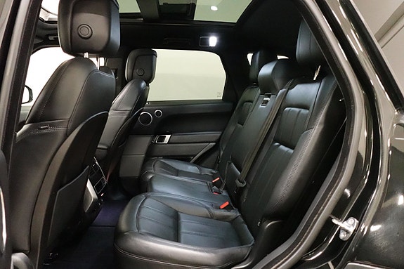 Land Rover Range Rover Sport 5 of 5