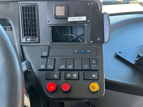 Volvo B5LH 7900 HC 4x2 HYBRID / AC / AUXILIARY HEATING 13 of 24