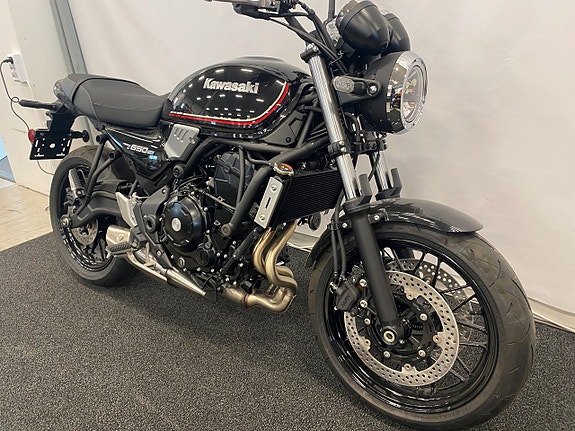 Kawasaki Z650 RS "Fabriksny hoj för omgående leverans" 3 of 8