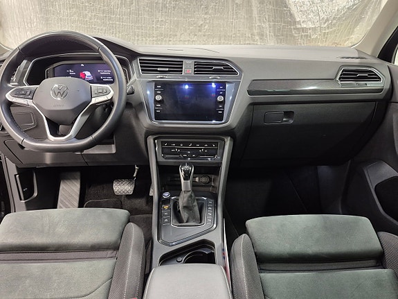 Volkswagen Tiguan 6 of 12