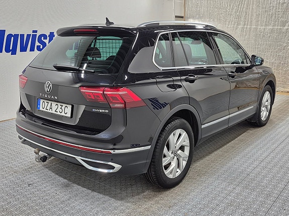 Volkswagen Tiguan 4 of 12