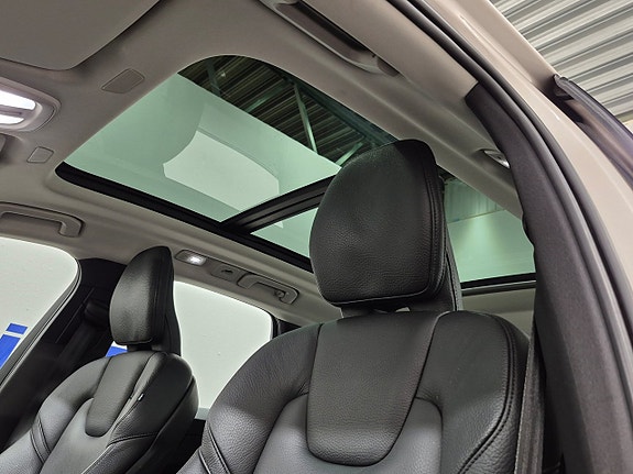 Volvo XC60 7 of 9