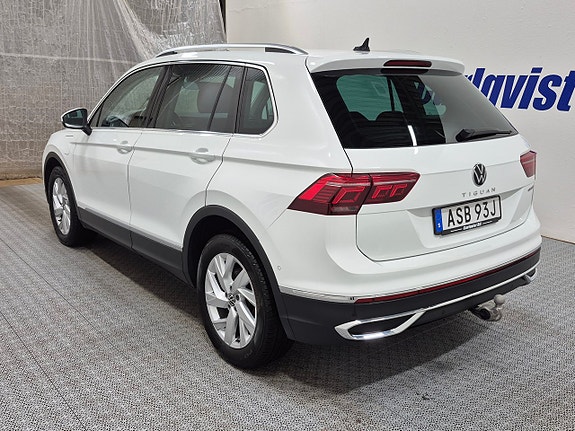 Volkswagen Tiguan 3 of 11