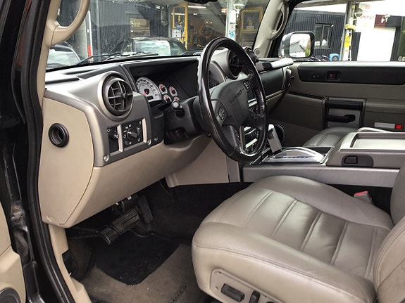 Hummer H2 18 of 30