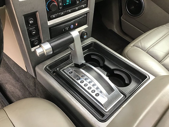 Hummer H2 21 of 30