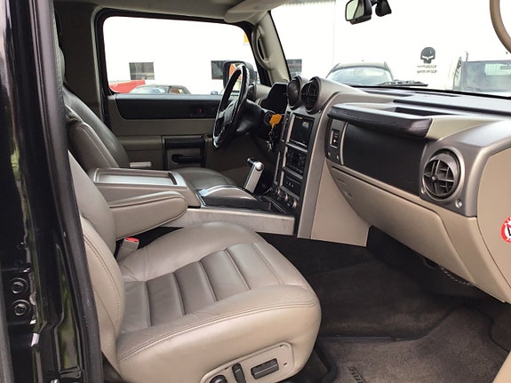 Hummer H2 15 of 30