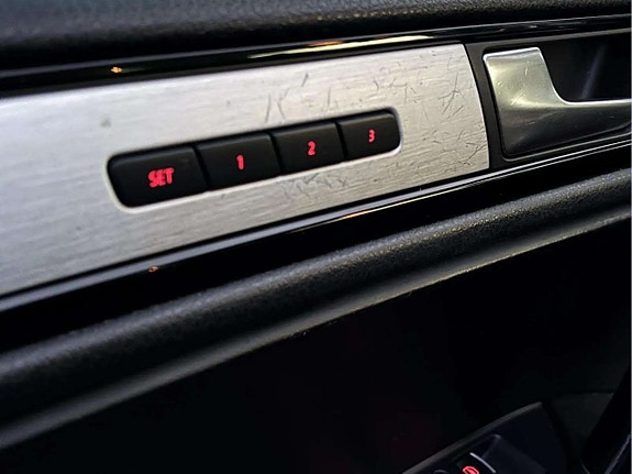 Volkswagen Touareg 9 of 21