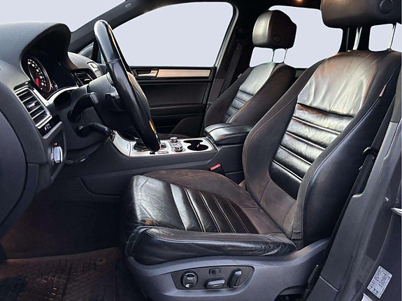 Volkswagen Touareg 7 of 21