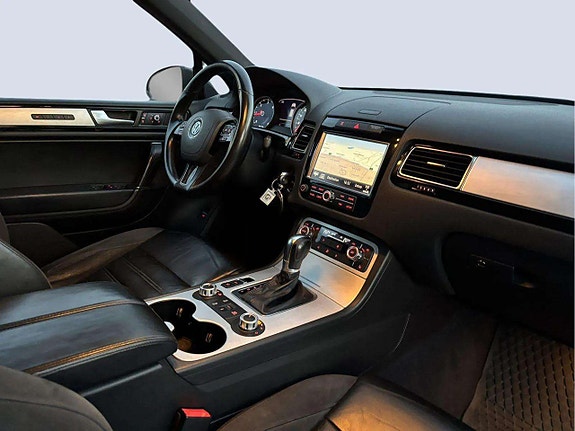 Volkswagen Touareg 21 of 21