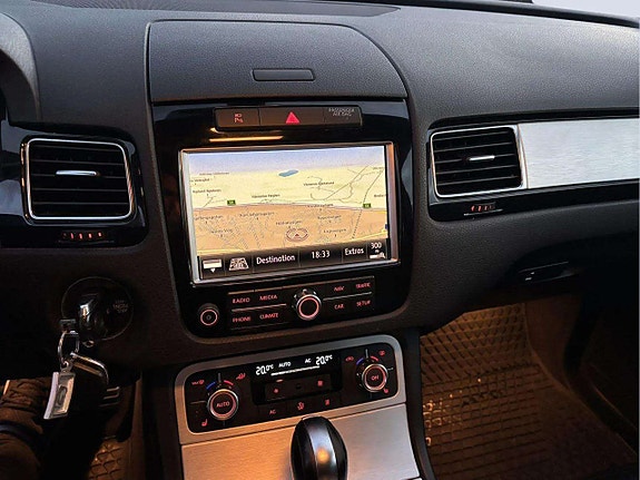 Volkswagen Touareg 13 of 21