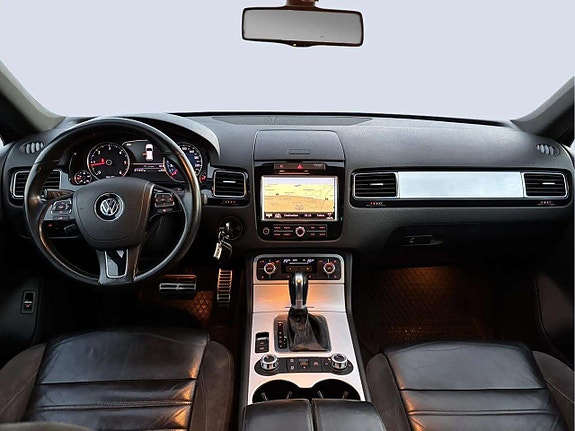 Volkswagen Touareg 18 of 21
