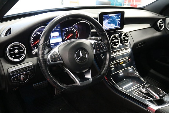 Mercedes-Benz C200 11 of 22