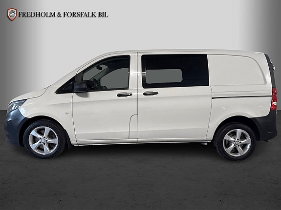 Mercedes-Benz Vito 119 2 of 5