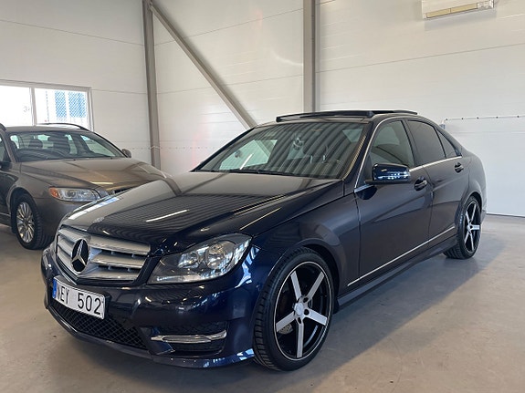 Mercedes-Benz C220 3 of 9