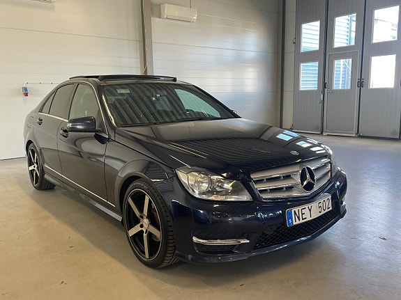 Mercedes-Benz C220 5 of 9