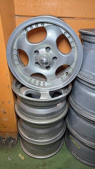 Product image 2 of 9