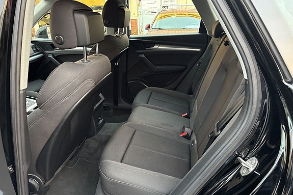 Audi Q5 9 of 24