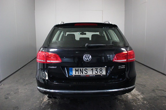 Volkswagen Passat 6 of 19