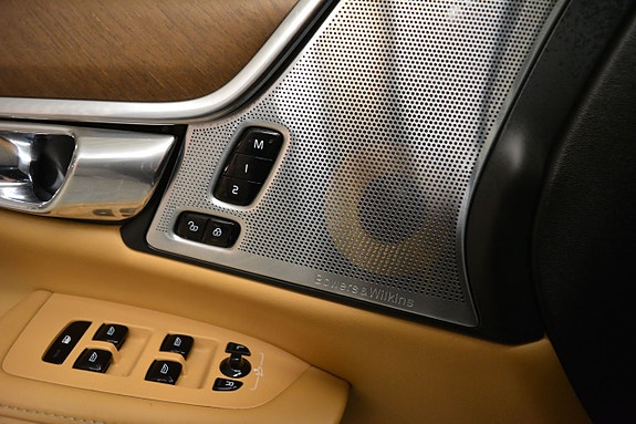 Volvo S90 12 of 24