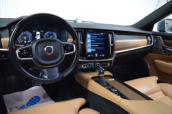 Volvo S90 13 of 24