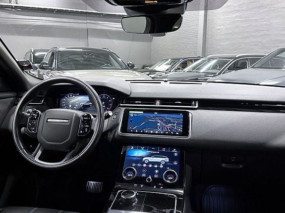 Land Rover Range Rover Velar 15 of 20