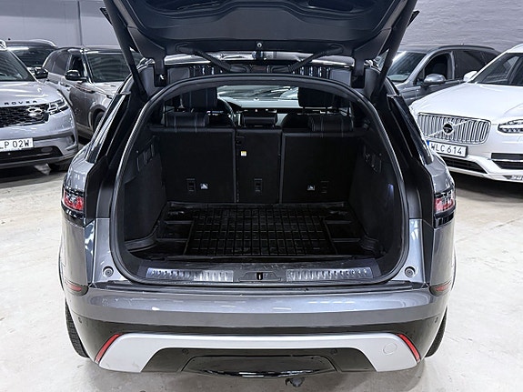 Land Rover Range Rover Velar 18 of 20