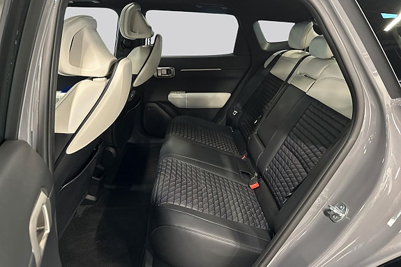 Kia EV4 12 of 25