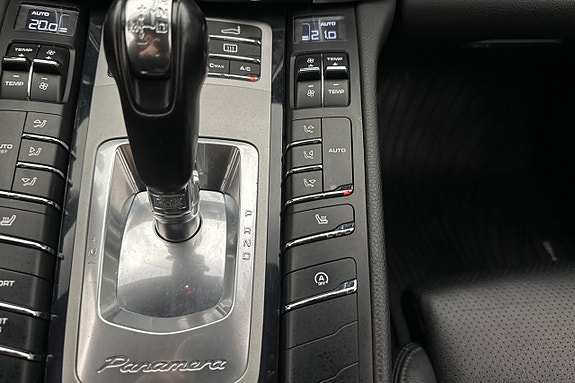 Porsche Panamera 4 23 of 30