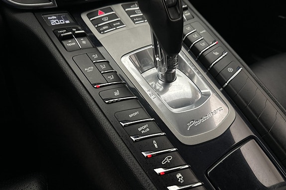 Porsche Panamera 4 22 of 30