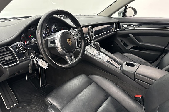 Porsche Panamera 4 8 of 30