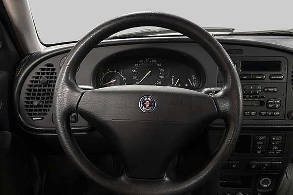 Saab 900 9 of 14