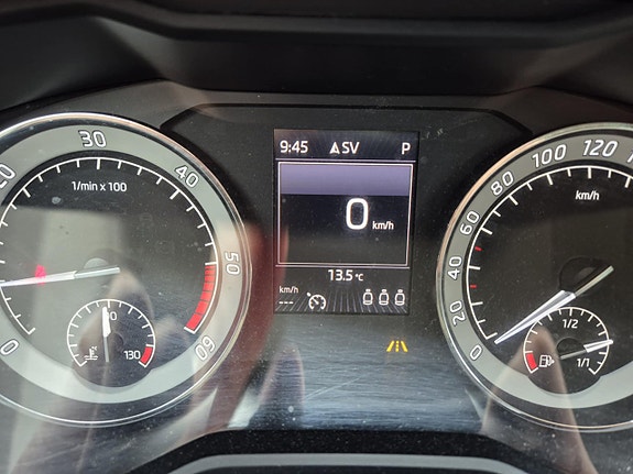 Skoda Superb 9 of 11