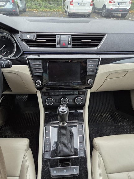 Skoda Superb 7 of 11