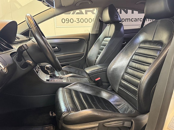 Volkswagen Passat CC 20 of 23