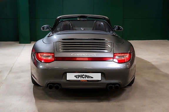 Porsche 911 11 of 26