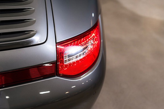 Porsche 911 12 of 26