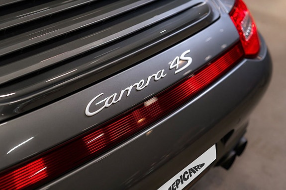 Porsche 911 13 of 26