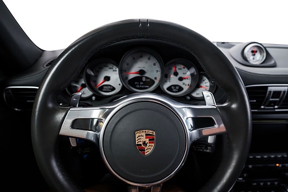 Porsche 911 17 of 26