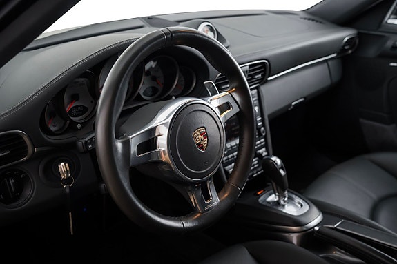 Porsche 911 15 of 26