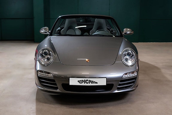 Porsche 911 10 of 26