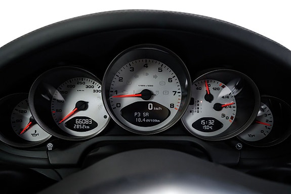 Porsche 911 18 of 26