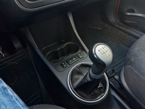 Skoda Fabia 8 of 12